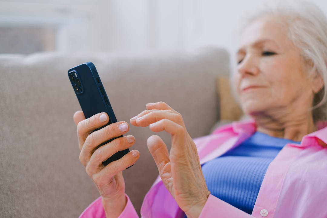 Doro vs Emporia : quel téléphone senior choisir en 2026 ?